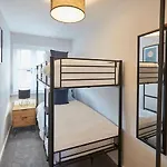 Curlew House, With Parking And Abbey Views! * Whitby