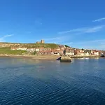 Curlew House, With Parking And Abbey Views! Holiday home