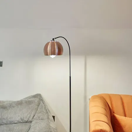 Curlew House, With Parking And Abbey Views! *