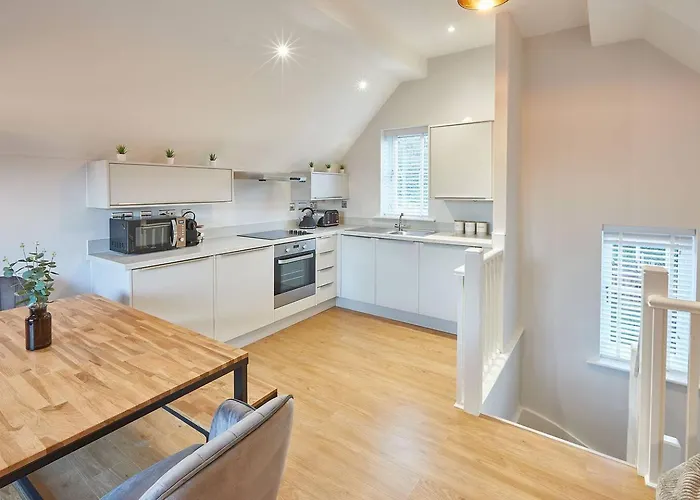 Сasa de vacaciones Curlew House, With Parking And Abbey Views! *