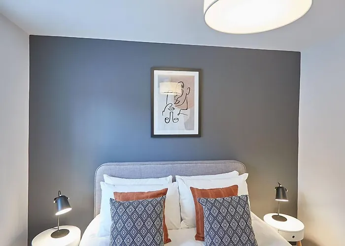 Curlew House, With Parking And Abbey Views! * Whitby