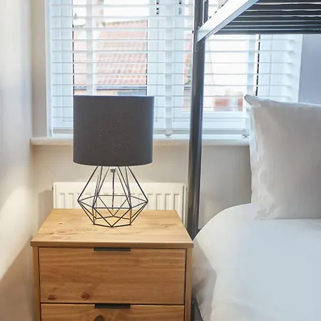 Curlew House, With Parking And Abbey Views! Semesterbostad Whitby